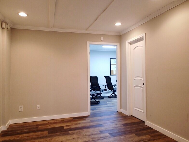More Photos Of 2380 Rockaway Industrial Blvd, Conyers Light Distribution For Lease