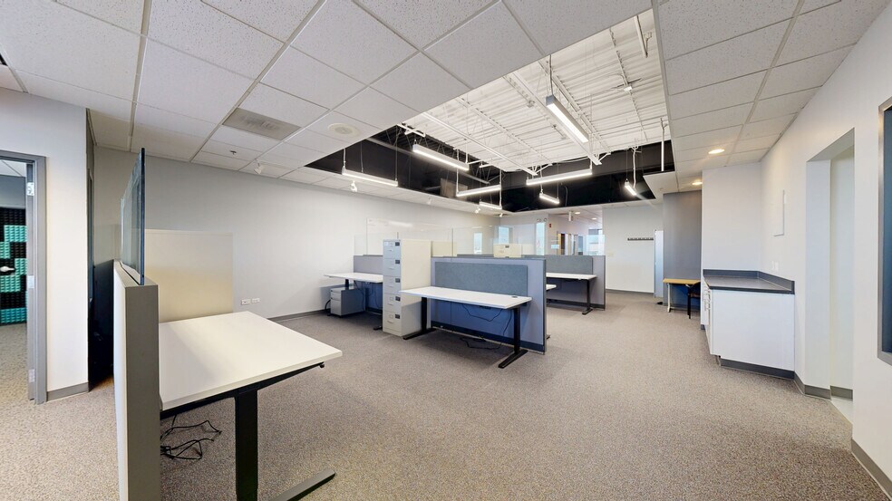 Primary Photo Of 3805 E Main St, St Charles Unknown For Lease