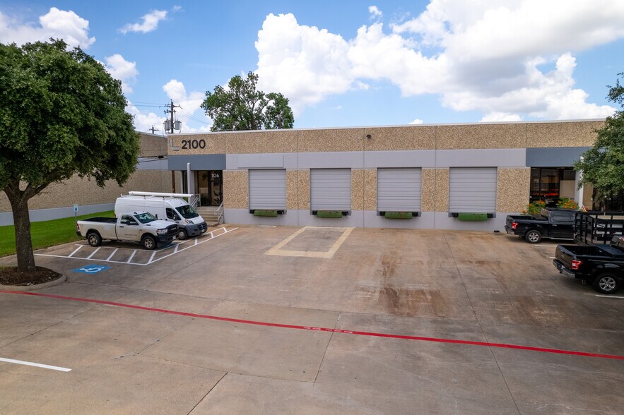 Primary Photo Of 2100 Denton Dr, Austin Warehouse For Lease