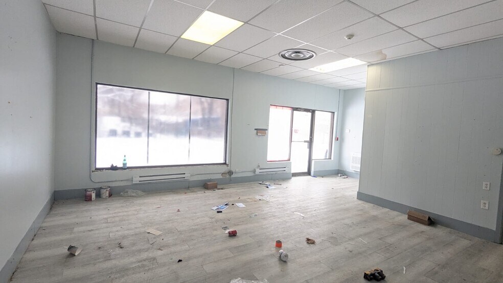 More Photos Of 109 Lotherton Ptway, Toronto Storefront Retail Residential For Lease