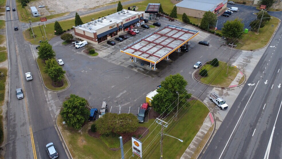 More Photos Of 6407 Ward Blvd, Wilson General Retail For Sale