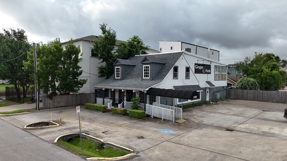 Primary Photo Of 4705 Inker St, Houston Restaurant For Lease