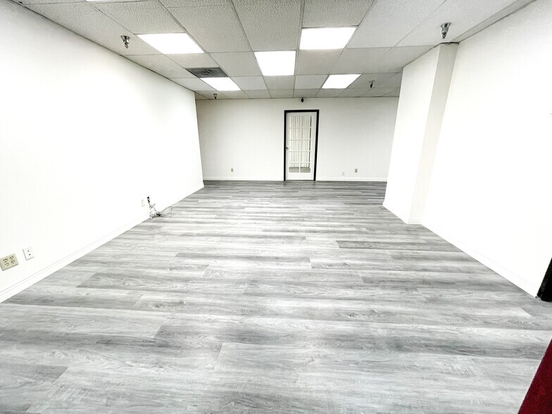 More Photos Of 430 S Garfield Ave, Alhambra Office For Sale