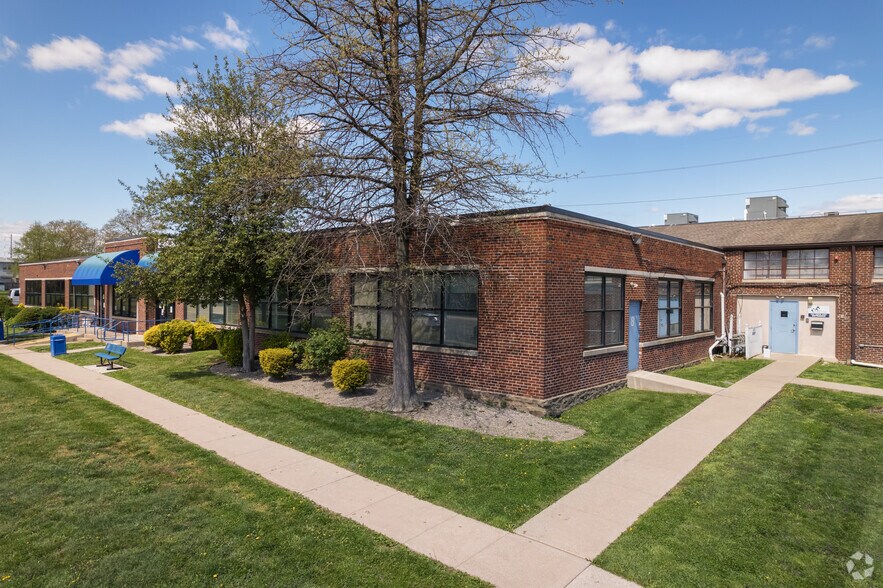 800 Chester Pike, Sharon Hill, PA 19079 Industrial For Lease