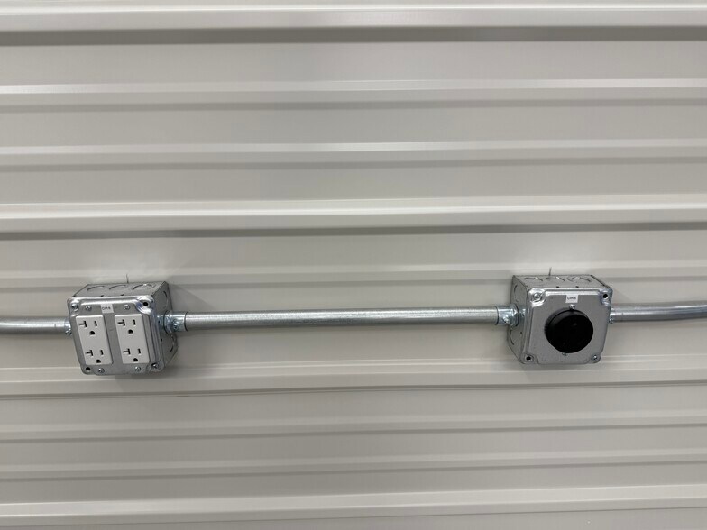 More Photos Of 1931 Liggett Rd, Castle Rock Self Storage For Sale