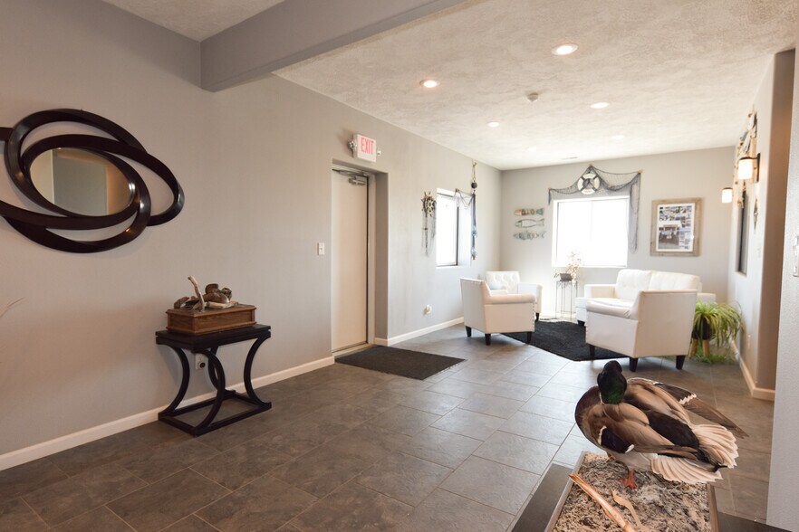 More Photos Of 36154 Enterprise, Trenton Light Manufacturing For Sale