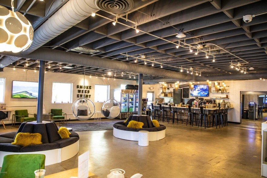 More Photos Of 3123 E Thomas Rd, Phoenix Freestanding For Sale