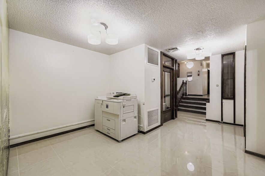 More Photos Of 4219 S Broadway, Englewood Medical For Lease