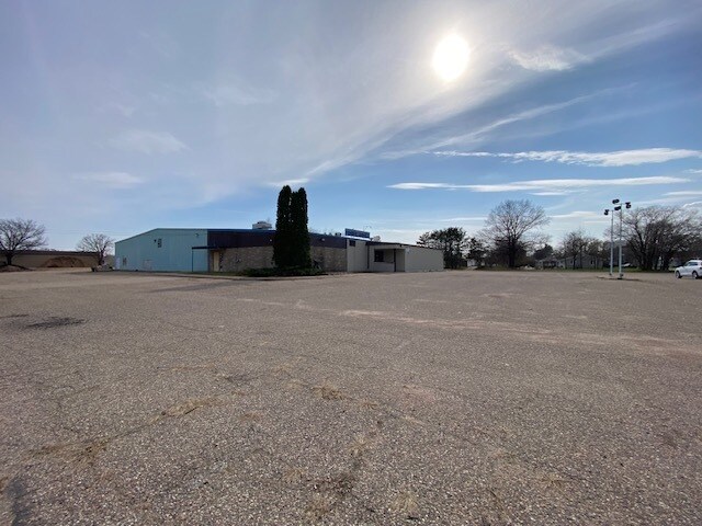 More Photos Of 2525 Dixon St, Stevens Point Light Manufacturing For Lease