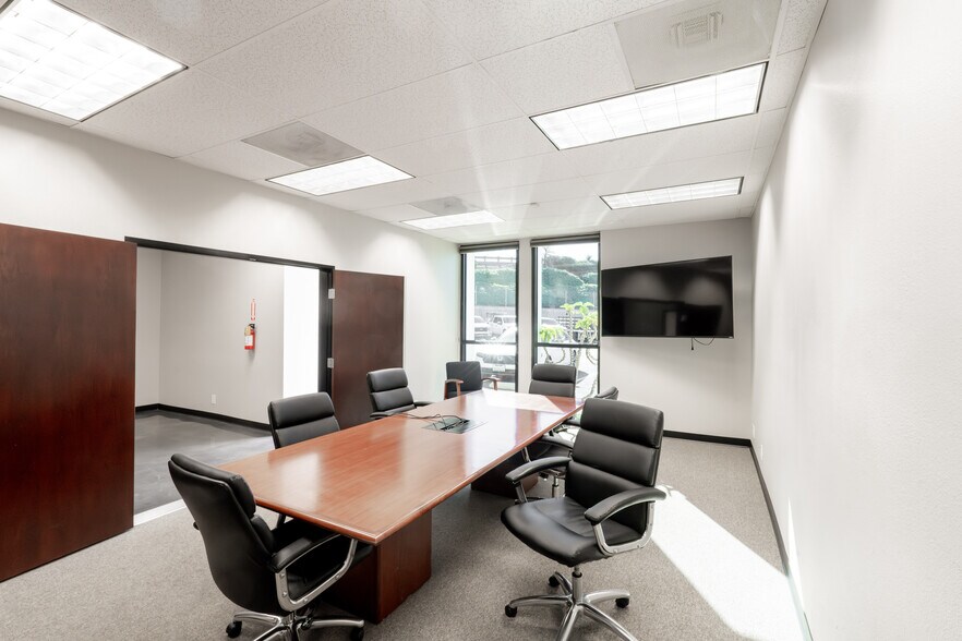 More Photos Of 2550 E Miraloma Way, Anaheim Office For Lease