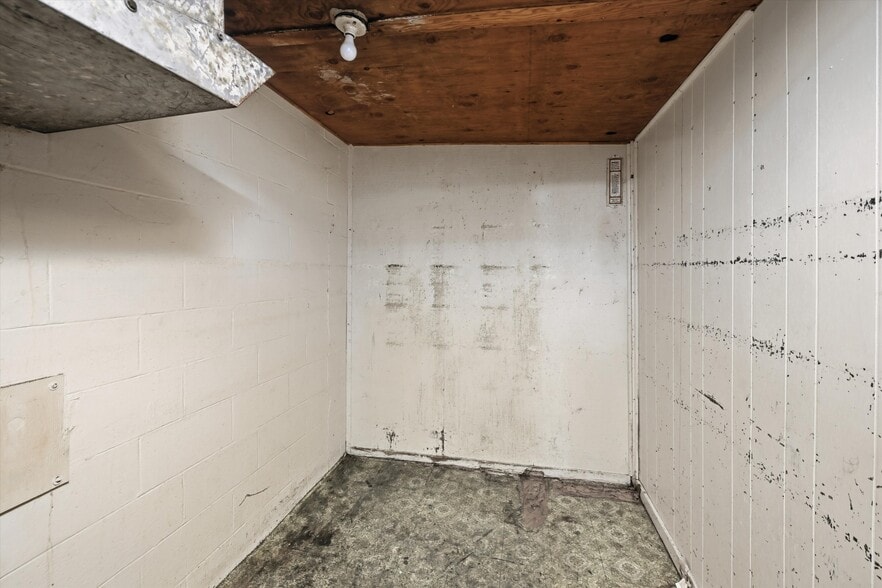 More Photos Of 3794 CA-20, Nice General Retail For Sale