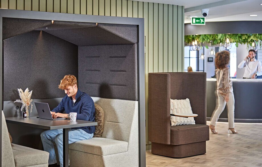 More Photos Of 18 King William St, London Office For Lease