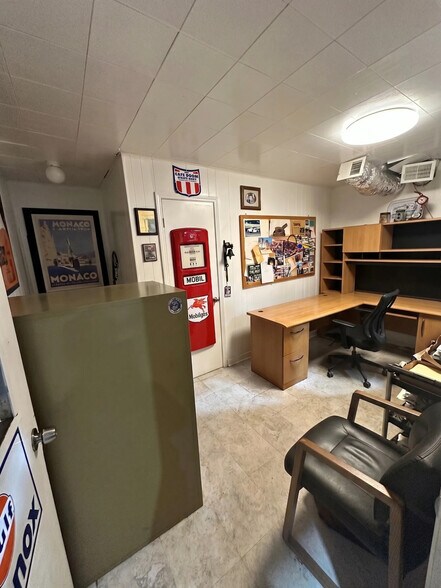 More Photos Of 5220 Jones Rd, Forest Park Warehouse For Sale
