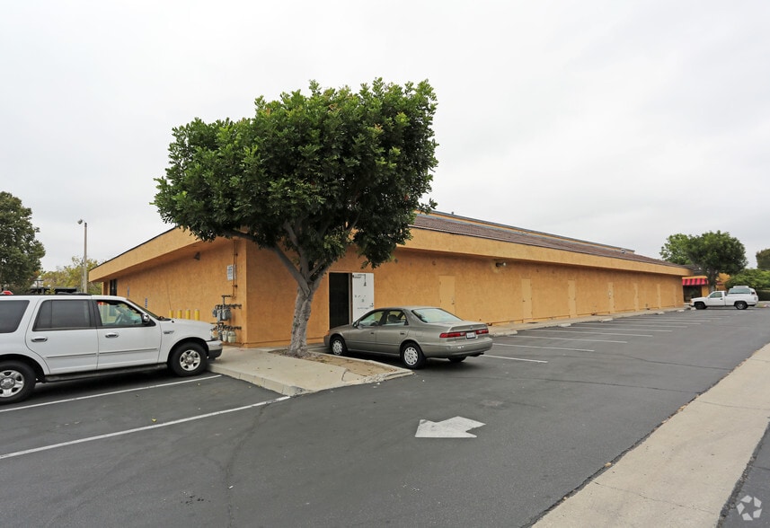 More Photos Of 4272-4390 Katella Ave, Los Alamitos Unknown For Lease