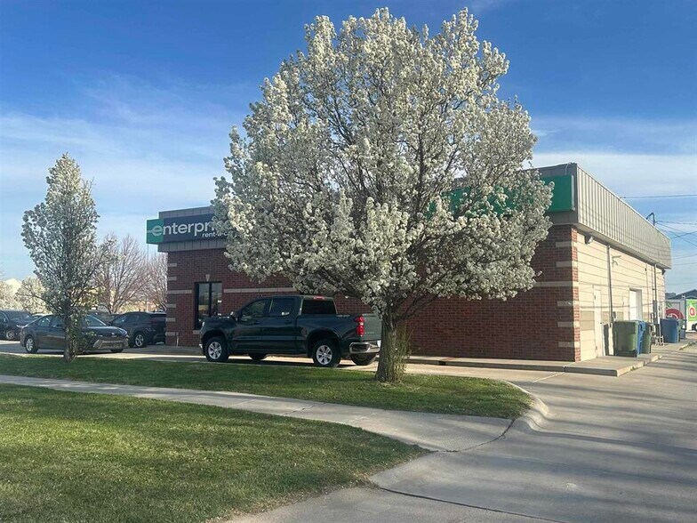 More Photos Of 1324 2nd Ave, Kearney Storefront Retail Office For Sale