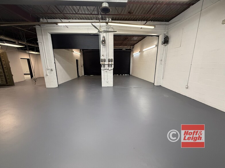 More Photos Of 2801 Hamilton Ave, Cleveland Warehouse For Lease