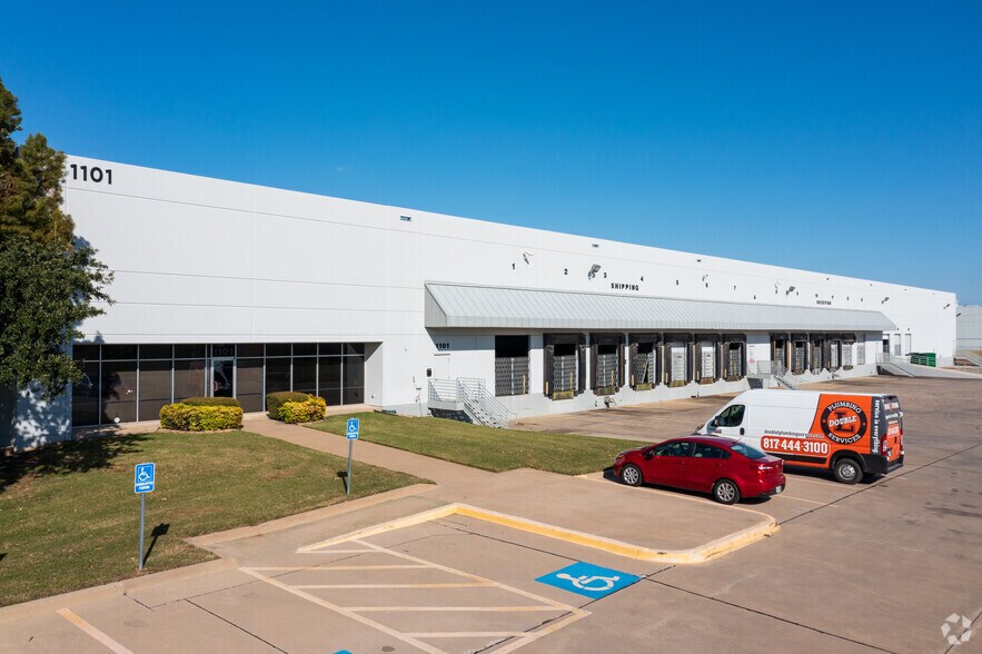 Primary Photo Of 1101 John Burgess Dr, Fort Worth Industrial For Lease