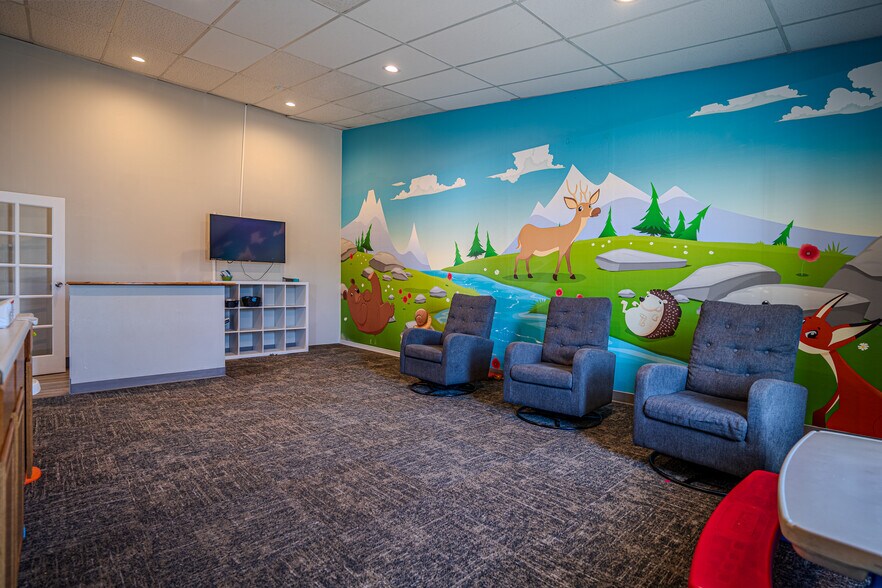 More Photos Of 7230 C & S Rd, Fountain Specialty For Sale