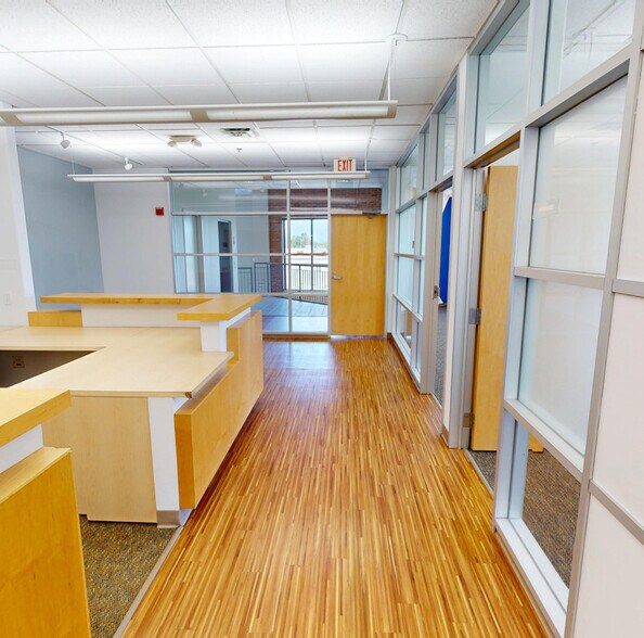 More Photos Of 22102 N Pepper Rd, Lake Barrington Distribution For Lease