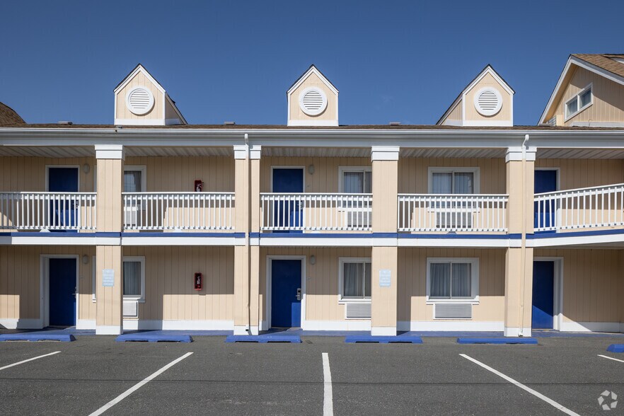 More Photos Of 1205 Ocean Ave, Point Pleasant Beach Hotel For Sale