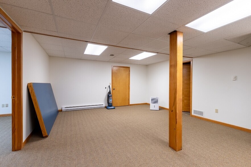 More Photos Of 226126 Hummingbird Rd, Wausau Medical For Sale