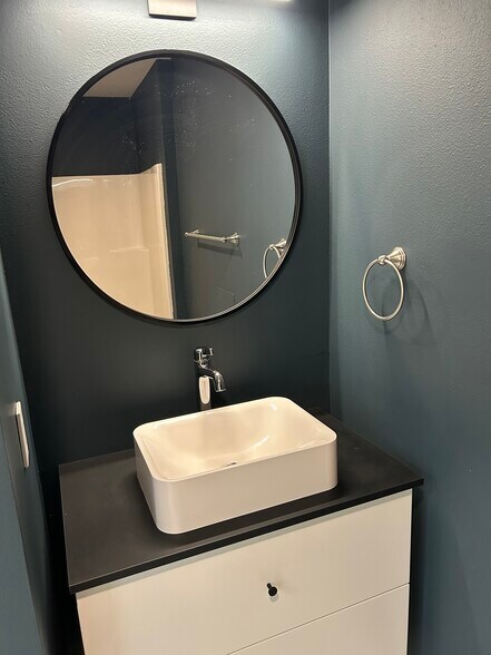 More Photos Of 562-570 Valley St, Seattle Apartments For Lease