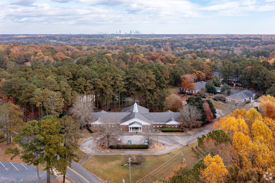 More Photos Of 2605 Ben Hill Rd, East Point Schools For Sale