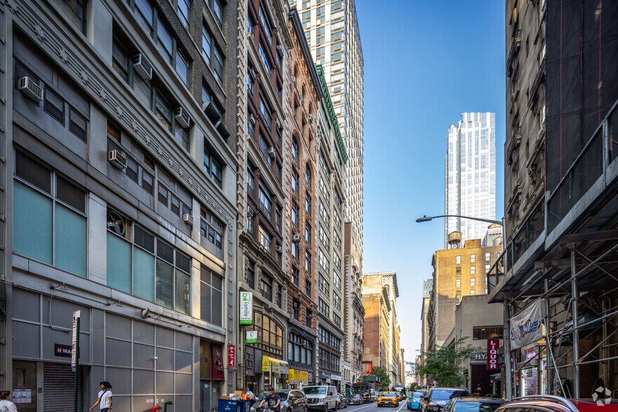 Primary Photo Of 31 W 31st St, New York Apartments For Sale