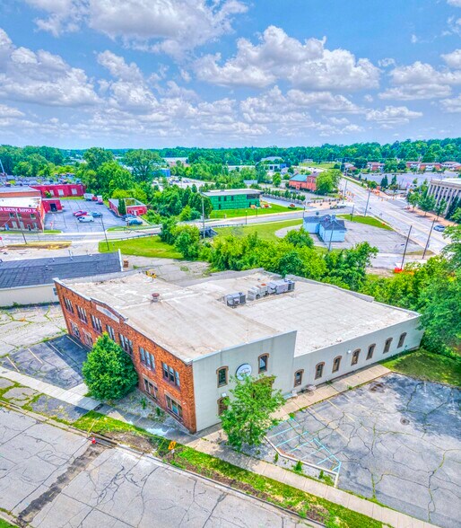 More Photos Of 409 Hupp Ave, Jackson Flex For Sale