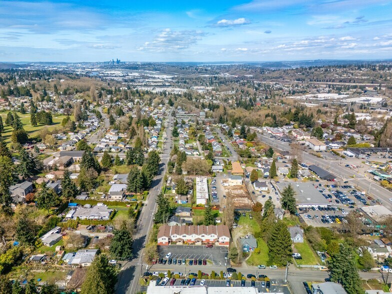 More Photos Of 14132 37th Ave S, Tukwila Apartments For Sale