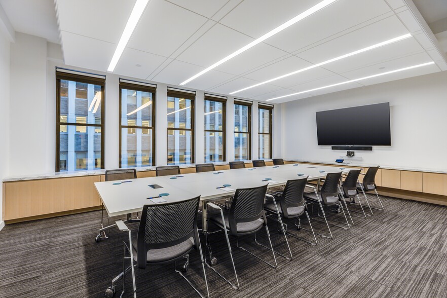More Photos Of 110 W 40th St, New York Office For Lease