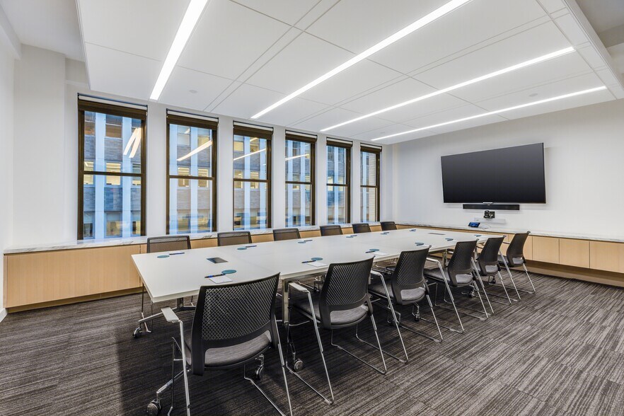 More Photos Of 110 W 40th St, New York Office For Lease