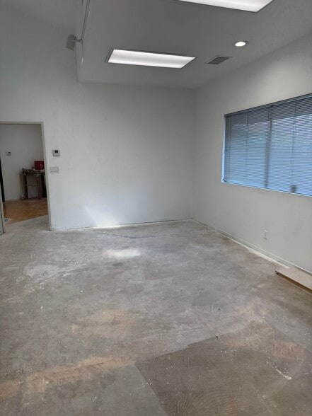 More Photos Of 3845-3885 Beacon Ave, Fremont Medical For Sale