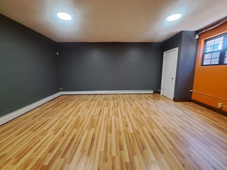 More Photos Of 226 W State St, Trenton Medical For Sale