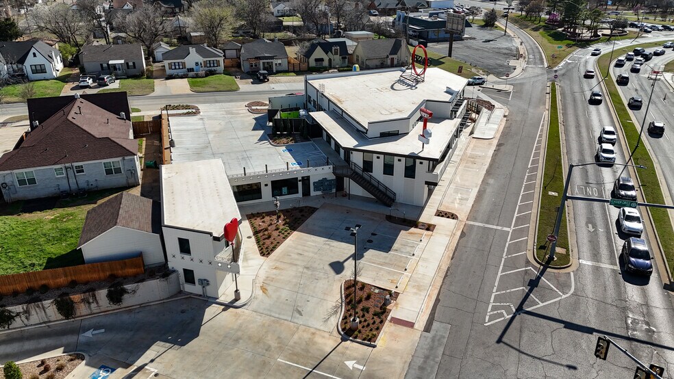 More Photos Of 5100-5114 N Classen Cir, Oklahoma City Freestanding For Lease
