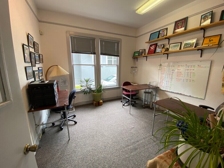 More Photos Of 100 Vine St, Reno Office For Lease