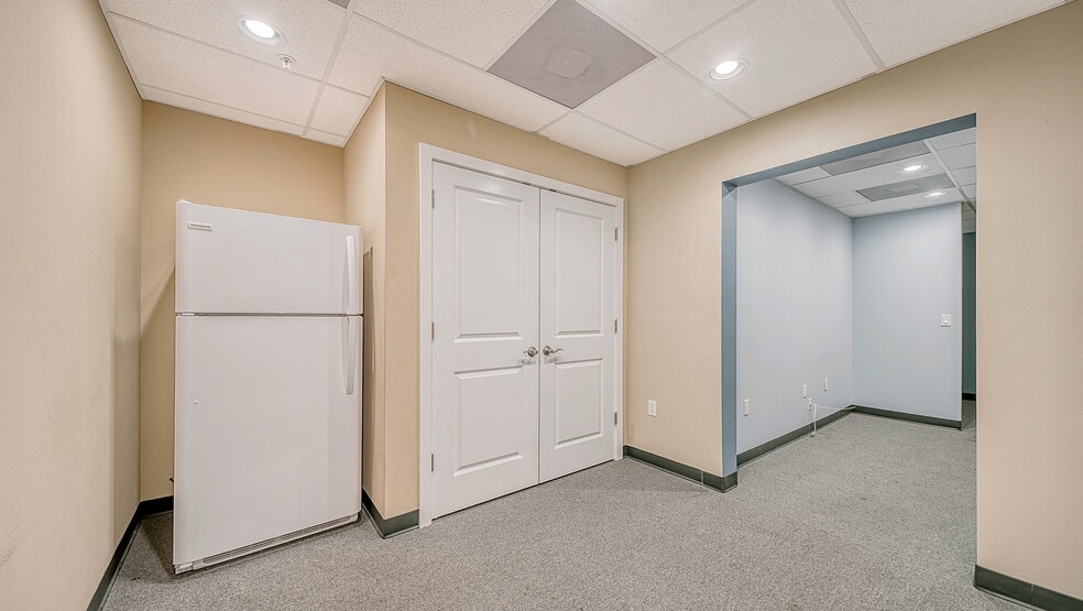 More Photos Of 7316-7320 Delainey Ct E, Sarasota Office Residential For Sale