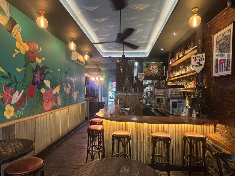 More Photos Of 733 Franklin Ave, Brooklyn Storefront Retail Residential For Sale