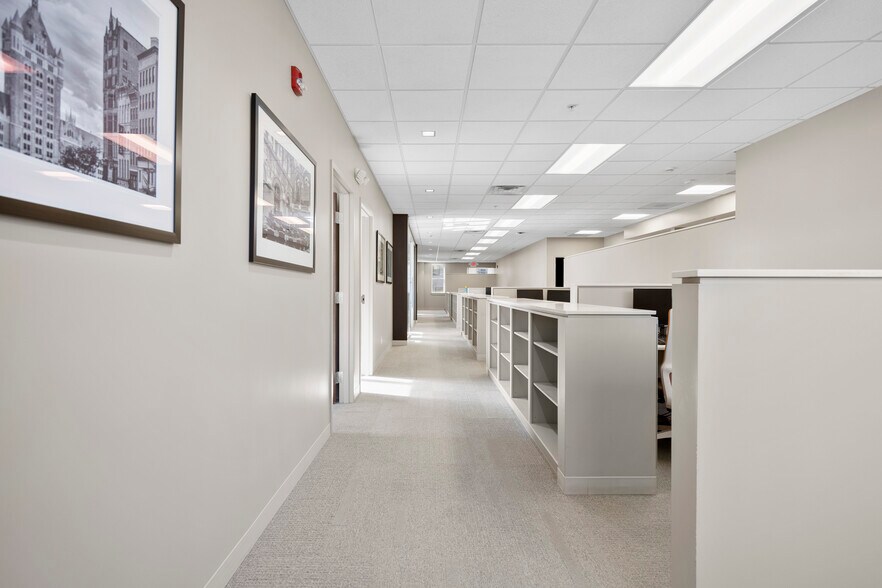 More Photos Of 22 Clinton Ave, Albany Office For Sale
