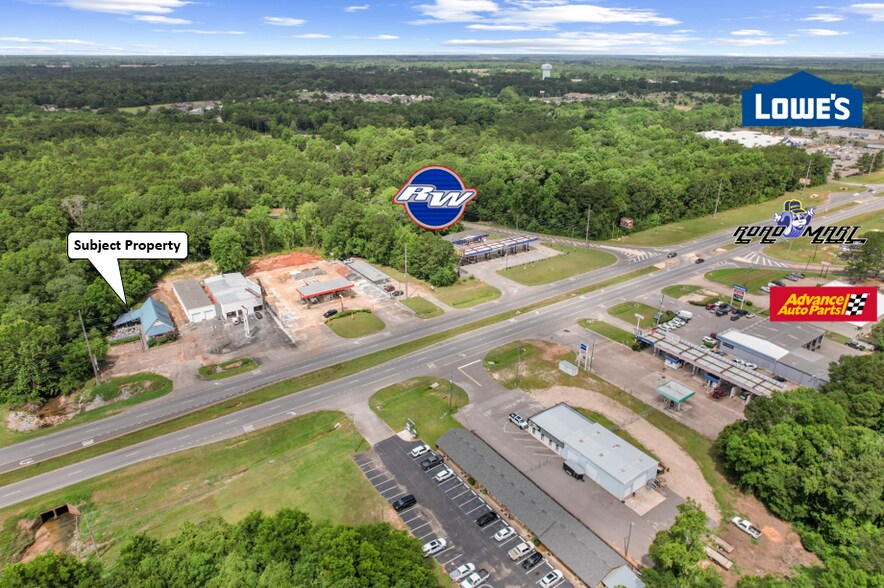 More Photos Of 2563 Ross Clark Cir, Dothan Sports And Entertainment For Sale