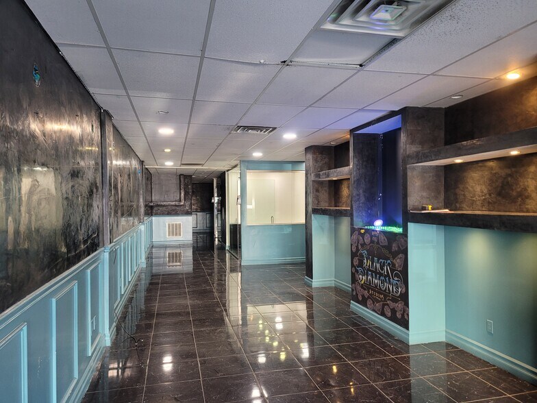 Primary Photo Of 1180 Elizabeth Ave, Elizabeth General Retail For Lease