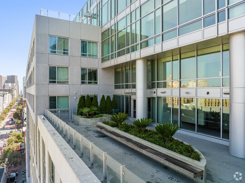 More Photos Of 1177 Market St, San Francisco Apartments For Lease