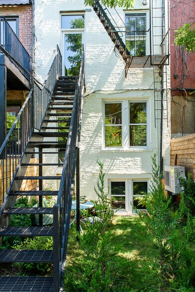 More Photos Of 165 Wyckoff St, Brooklyn Hospitality For Sale