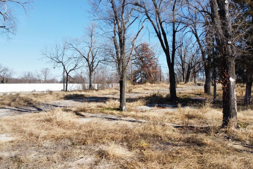 More Photos Of 5631 E US 40, Kansas City Land For Sale