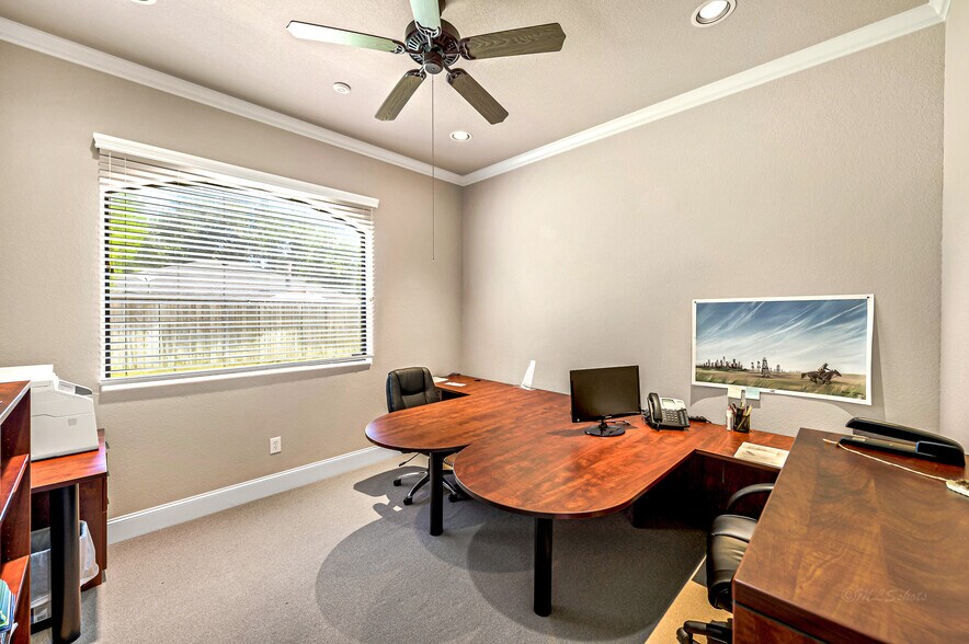 More Photos Of 1846 Snake River Rd, Katy Medical For Lease