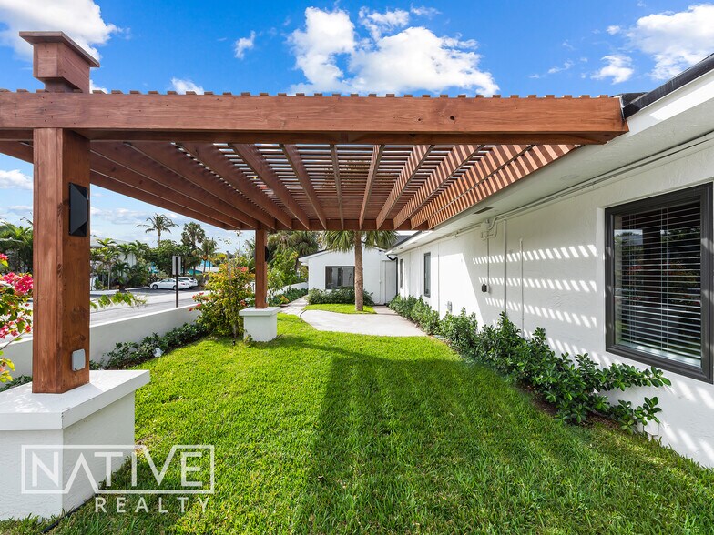 More Photos Of 3305 SE 5th St, Pompano Beach Assisted Living For Sale