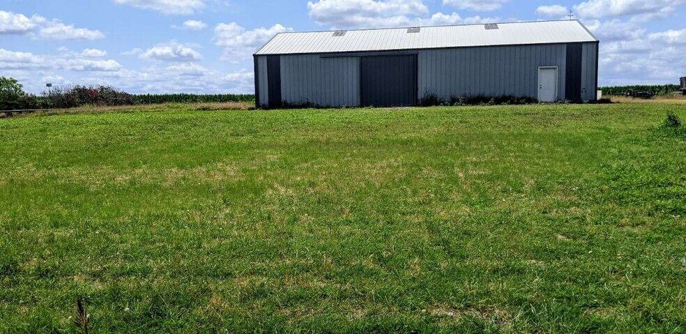 More Photos Of 377 Partnership Rd, Seguin Warehouse For Lease