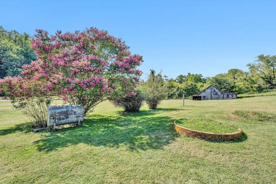 More Photos Of 5422 Franklin Rd SW, Roanoke Office For Sale