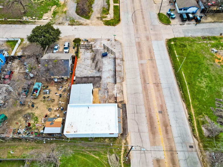 More Photos Of 411 S Riverside Dr, Fort Worth Storefront Retail Office For Sale