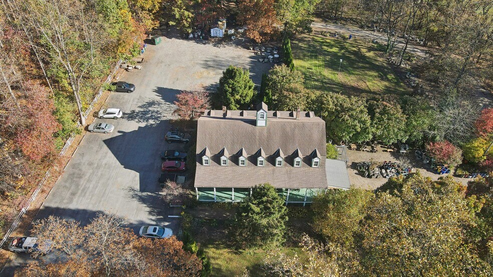 More Photos Of 5309 S Seminole Trl, Madison Storefront For Sale